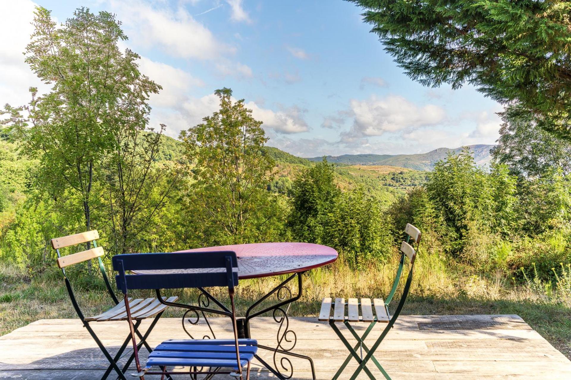 Le Travers Ajoux - Camping Gite Evenement Exterior photo